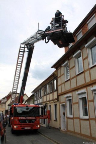 2011-06-16 -86- Vorfuehrung Hubrettungsfahrzeuge